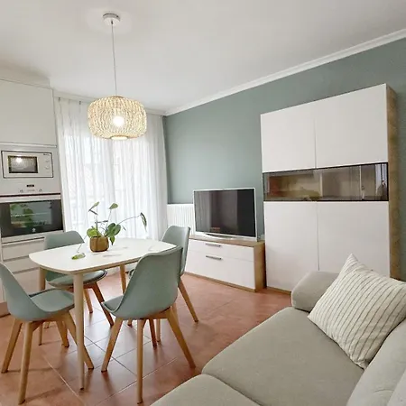 Comillas Bº Casasola - Residencial Lagos Azules - Netflix, Prime, Wifi & Free Indoor Parking Exterior photo
