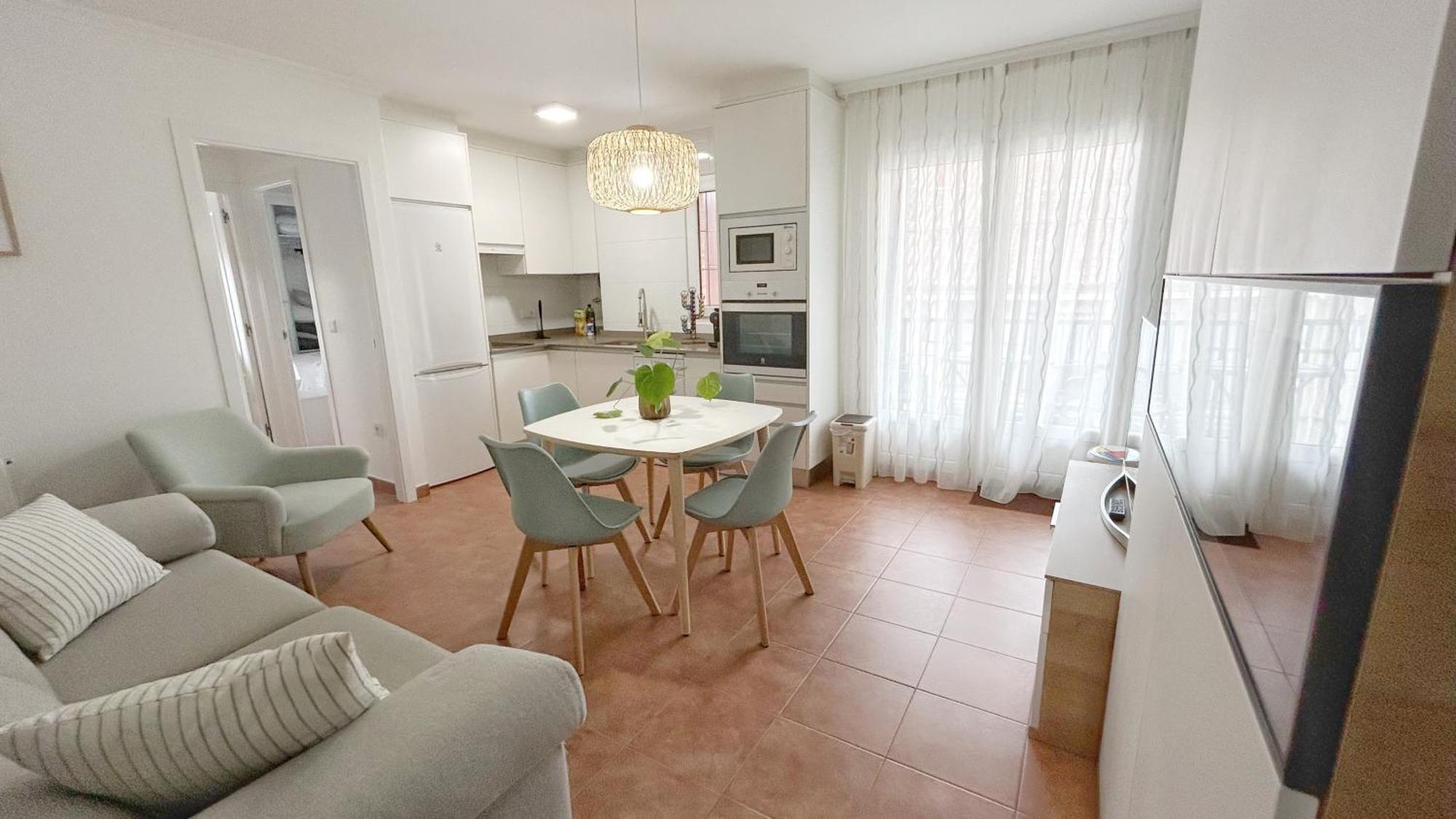 Apartment Comillas Bº - Residencial Lagos Azules - Netflix, Prime, Wifi & Free Indoor Parking Casasola