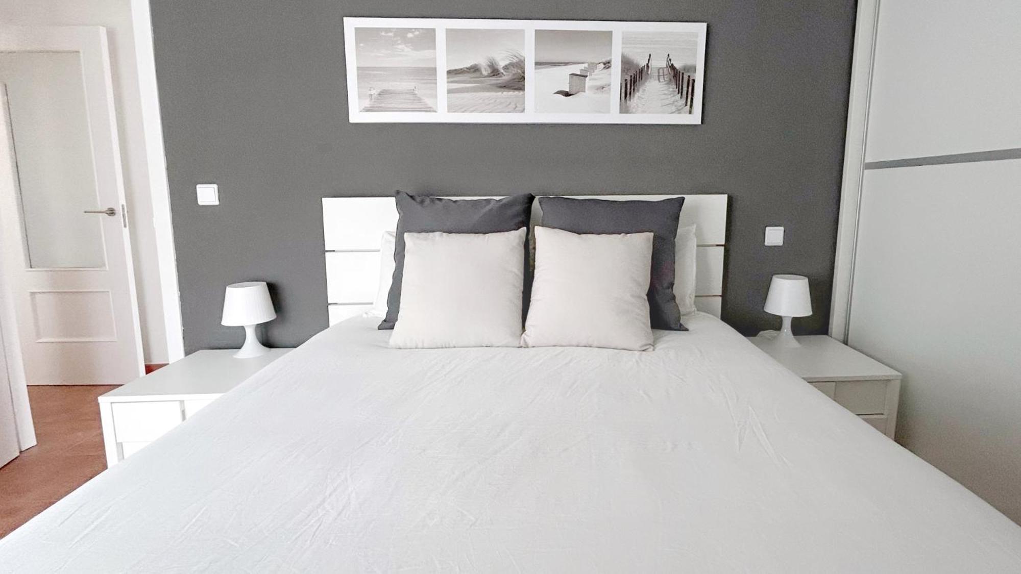Comillas - Urbanizacion Lagos Azules - Netflix, Prime, Wifi & Free Indoor Parking * Casasola