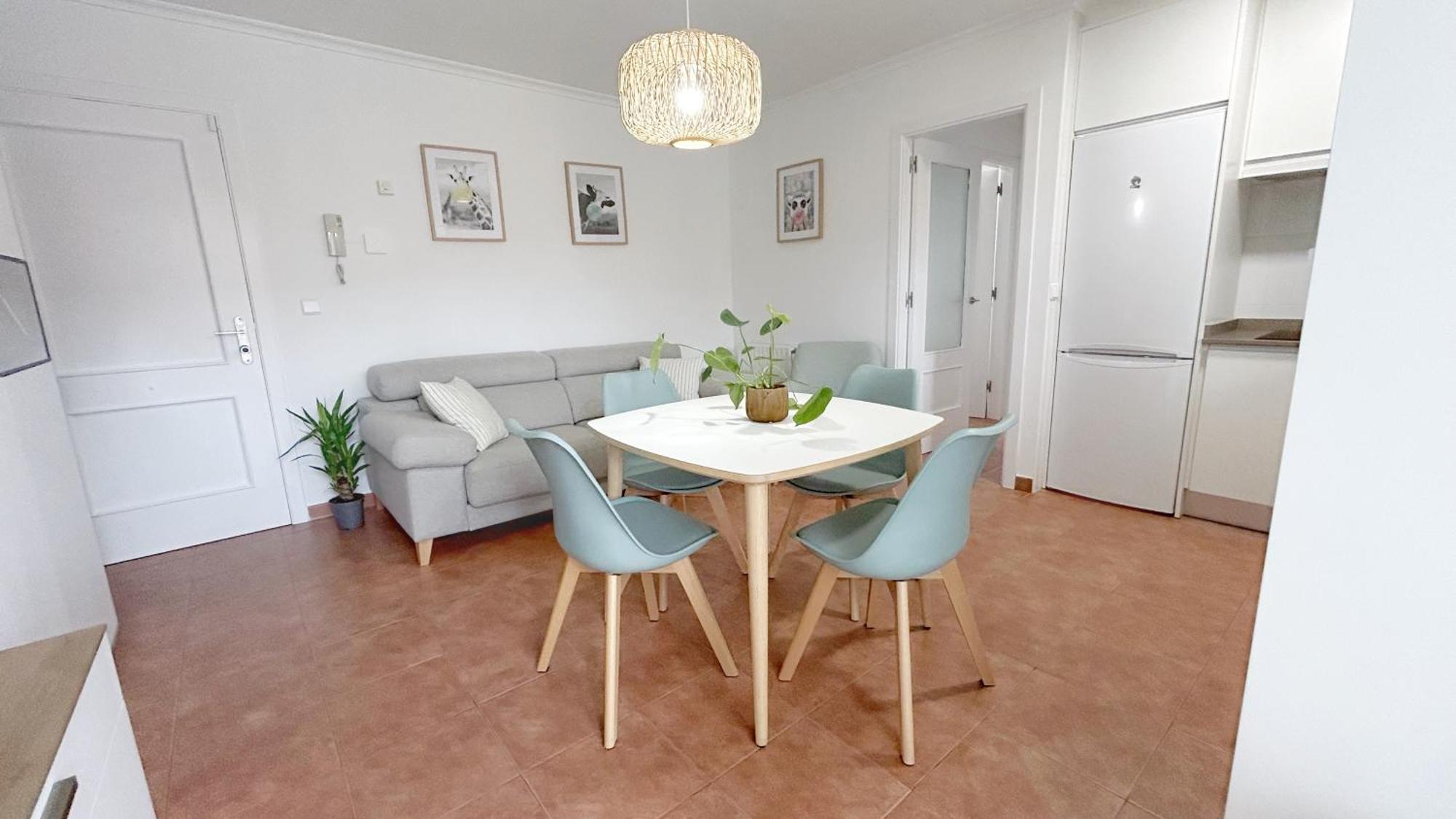 Apartment Comillas Bº - Residencial Lagos Azules - Netflix, Prime, Wifi & Free Indoor Parking